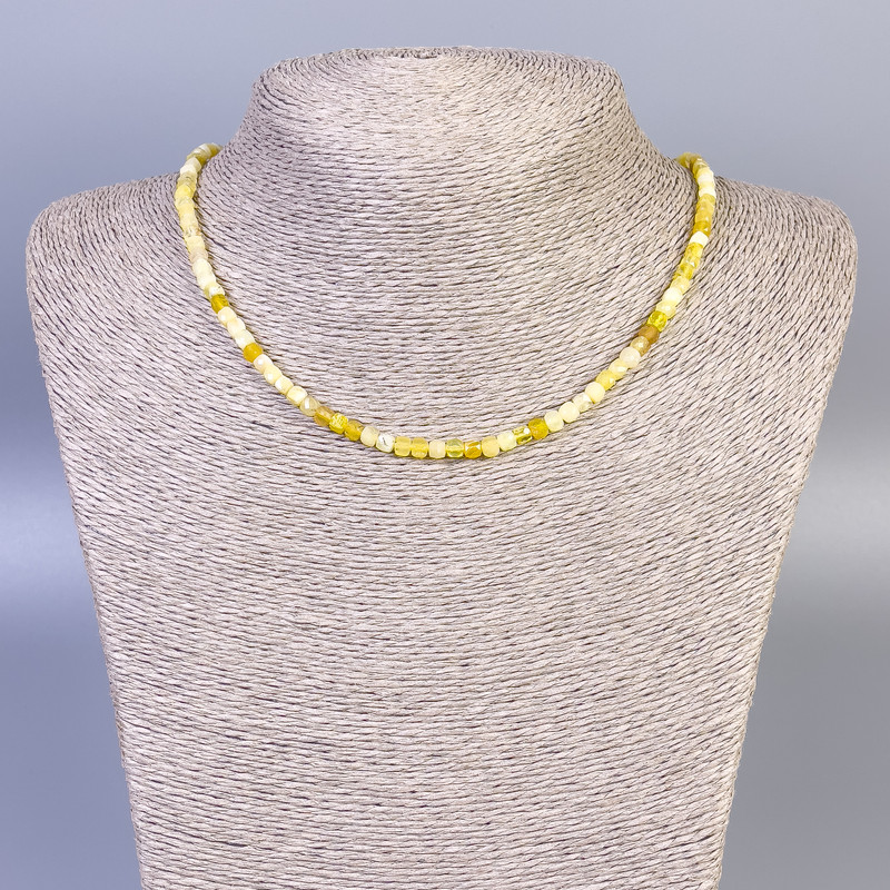 Yellow Agate Necklace, faceted cube beads, diameter 4x4mm+/-, length 45cm+/- with clasp