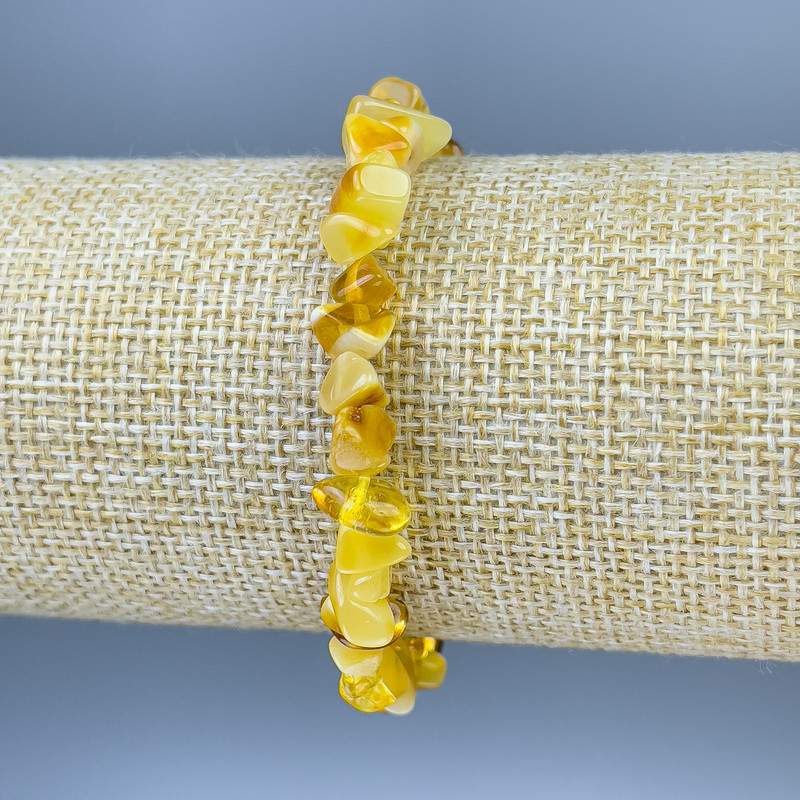 Amber Chip Bracelet, Diameter 6-10x3-5mm+-, Length 18cm+- Stretch