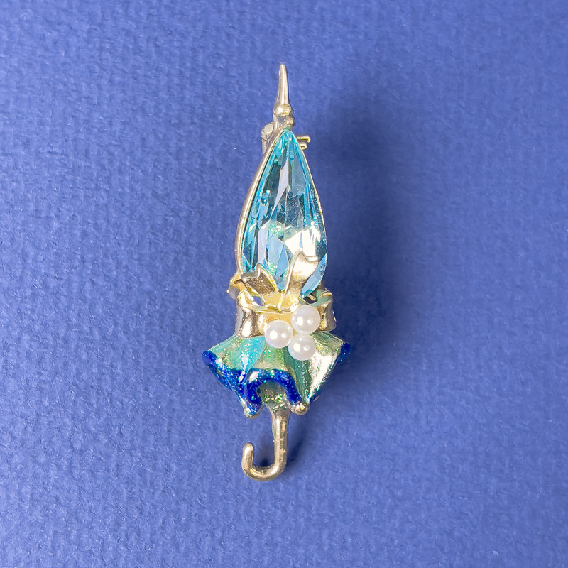 Umbrella Brooch, Blue Crystal with Pearl Beads, 46x16mm+-, Gold-Tone Metal