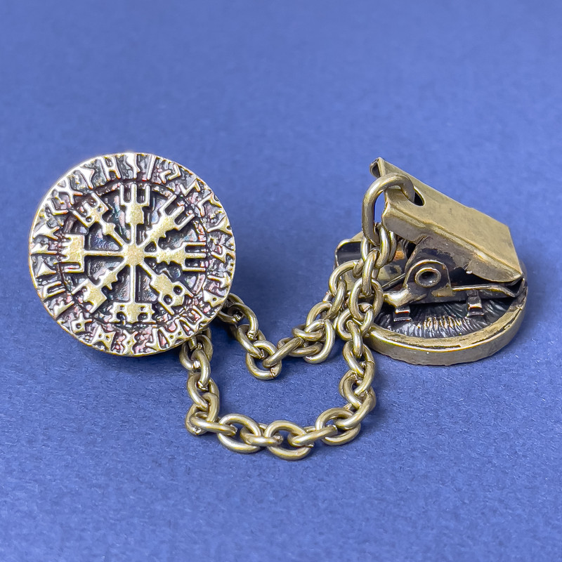 Cardigan Brooch Bronze-Tone Metal, diameter 20mm+- chain, length 9cm+