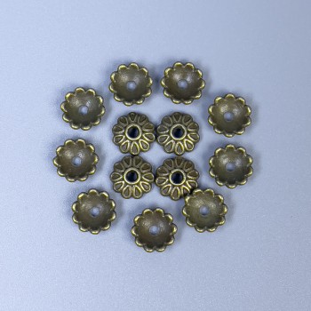 Bead Cap Finding, Bronze Metal Colour, Diameter 8x1mm +/-, Hole Diameter 1.5mm +/-, Pack (~32pcs)