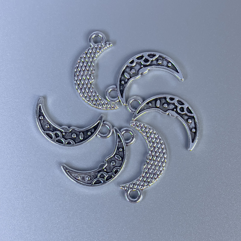 Moon Pendant Finding, Silver Colour, Size 18x9-51.5mm+/- Hole, Diameter 1.5mm+/- Pack 32 pcs