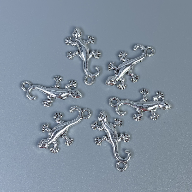 Lizard Pendant Finding, Silver Metal Colour, Size 23×13×2mm+/- Hole Diameter 2mm+/-, Pack of 12pcs