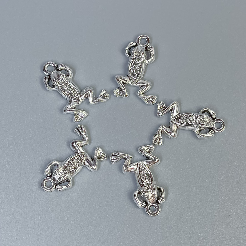 Pendant Findings Frog, Silver Metal Colour, Size 20x13x3mm+- Hole Diameter 1.5mm+- Pack of 20g (~18pcs)