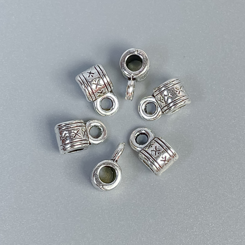 Bail finding, silver metal colour, size 9x5x5mm+/-, holes diameter 2.5mm+/-, diameter 2mm+/-, pack of 34 pcs