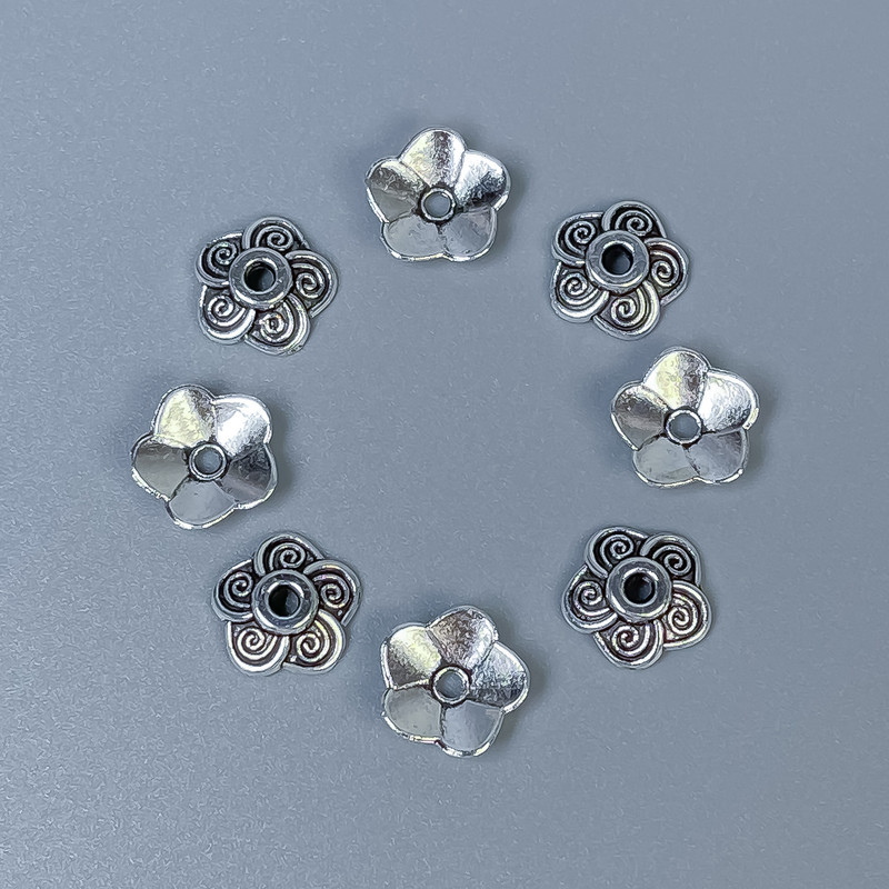 Bead Cap Finding, Silver Metal Colour, Diameter 8.5x0.5mm +/-, Hole Diameter 1.5mm +/-, Pack of 60pcs