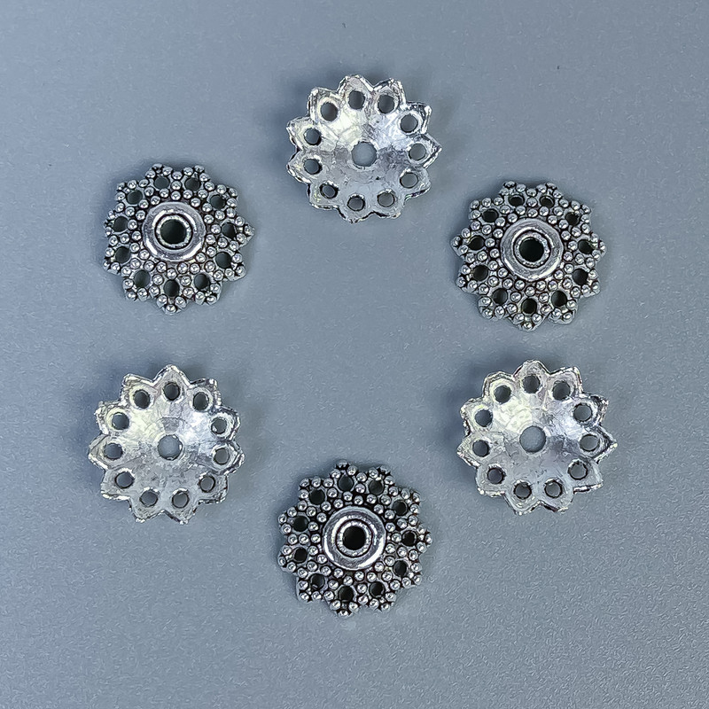 Bead Cap Finding, Silver Metal Colour, Diameter 11.5x1mm +/-, Hole Diameter 1.5mm +/-, Pack of 32pcs