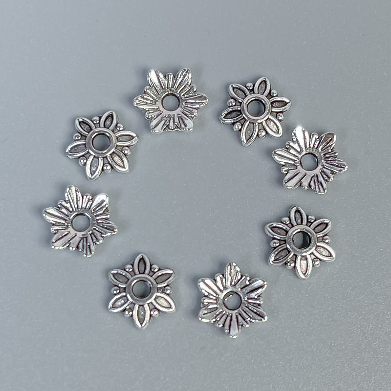 Bead Cap Finding, Silver Metal Colour, Diameter 7x1mm +/-, Hole Diameter 1.5mm +/-, Pack of 80pcs