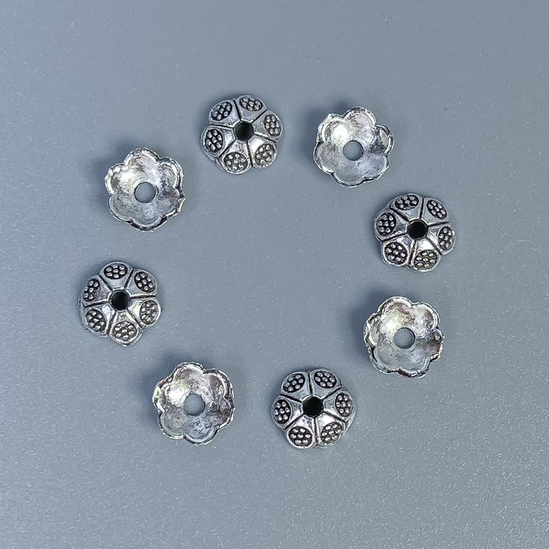 Bead Cap Findings, Silver Metal Colour, Diameter 6x0.5mm+/-, Hole Diameter 1.5mm+/-, Pack of 50pcs