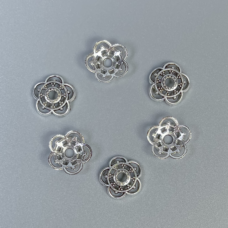 Bead Cap Finding, Silver Colour, Diameter 10x0.5mm+/- Hole, Diameter 2mm+/- Pack 20g (~85 pcs)