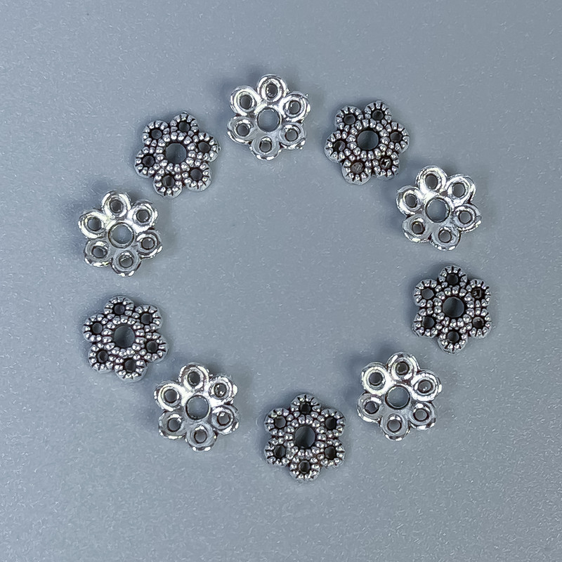 Bead Cap Findings, Silver Metal Colour, Diameter 7x1mm+- Hole Diameter 1.5mm+- Pack of 20g (~110pcs)