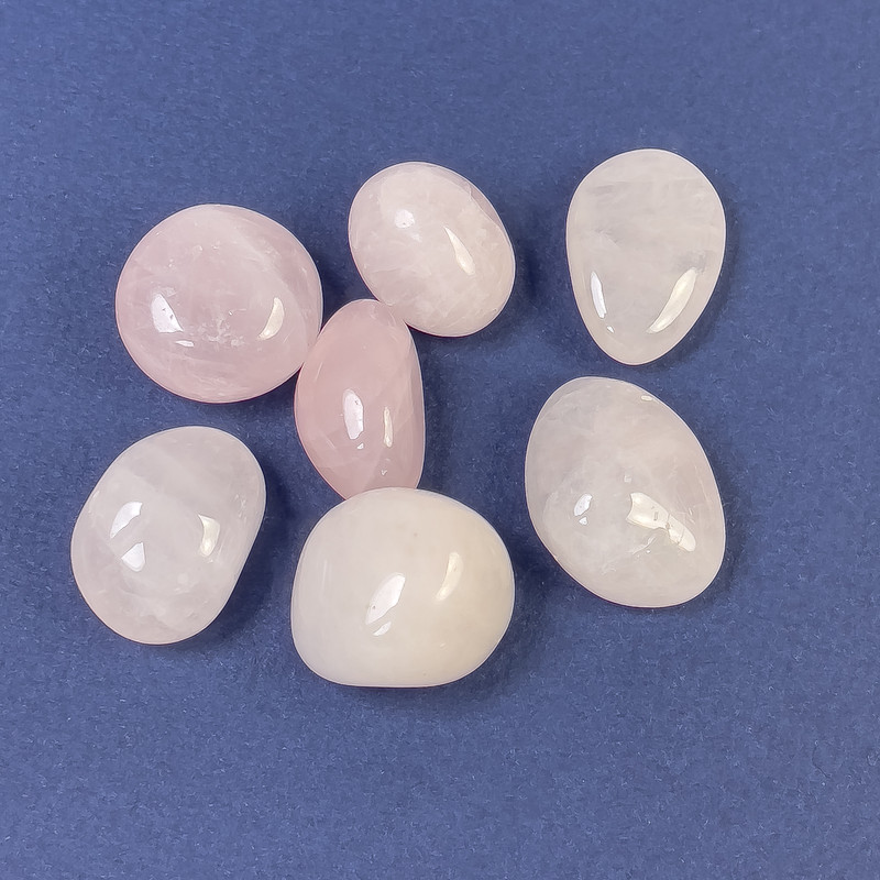 Natural Souvenir Stone Rose Quartz Tumbled ~ size 13x18-20x18mm (+-) ~ weight 4-8g +- /pc (price per 100g)