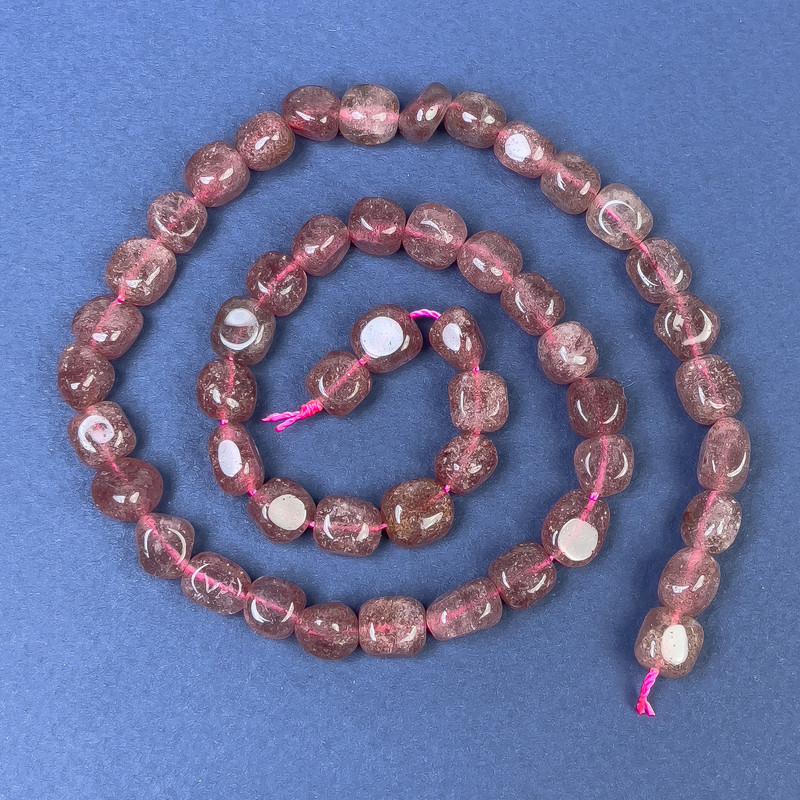 Strawberry Quartz Tumbled Beads on Thread, Diameter 8x8mm+/-, Length 37cm+
