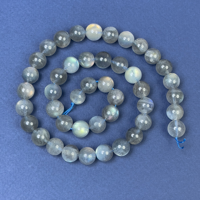 Labradorite Beads on Fishing Line, Smooth Round, Diameter 9mm+/-, Length 39cm+