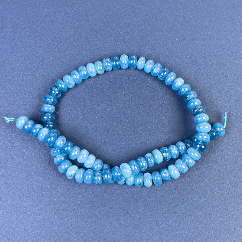 Apatite Rondelle Beads 8x5mm+/- on Thread, Length 38cm+