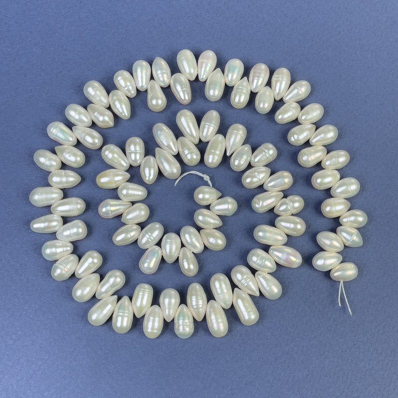 River Pearls Oval "Butterfly" 9x6mm+/- on Fishing Line, Length 41cm+