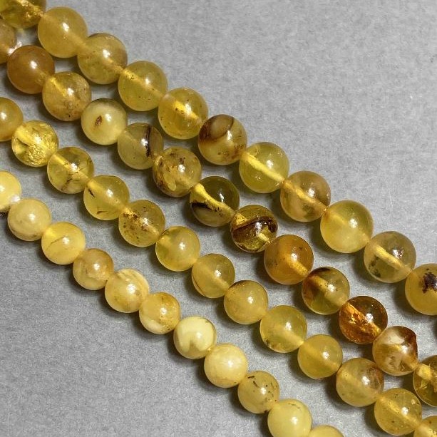 Amber beads smooth round bead 5, 5–7 mm ± on a thread, length 38 cm+