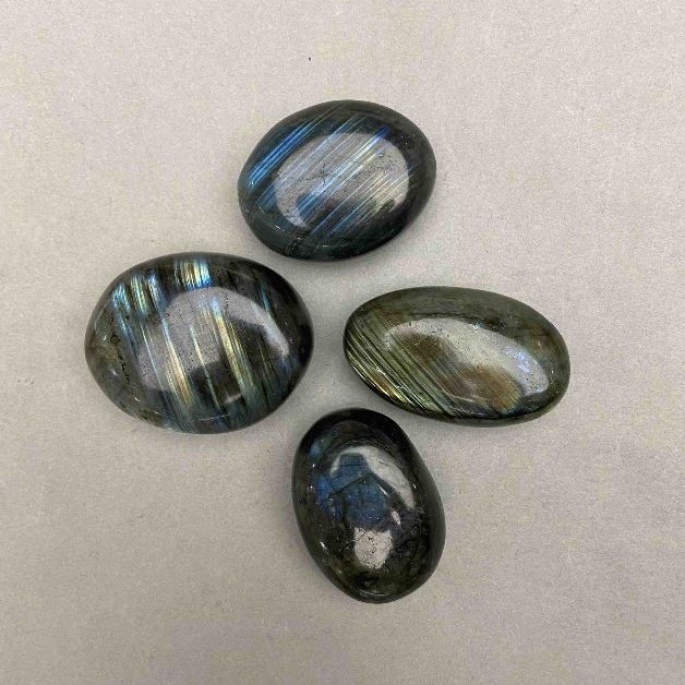 Price per 100g. Labrodorite tumbled natural stone, sizes ~ 20x30x40mm±, weight from 20g