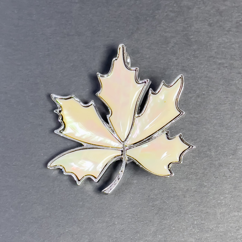 Brooch-Pendant Mother of Pearl Leaf Silver-tone Metal 45mm+