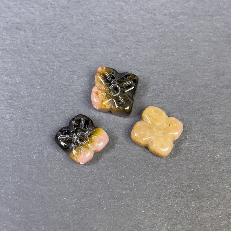 Turmaline Bead Inlay Clover 11x11mm± with hole (price per piece)