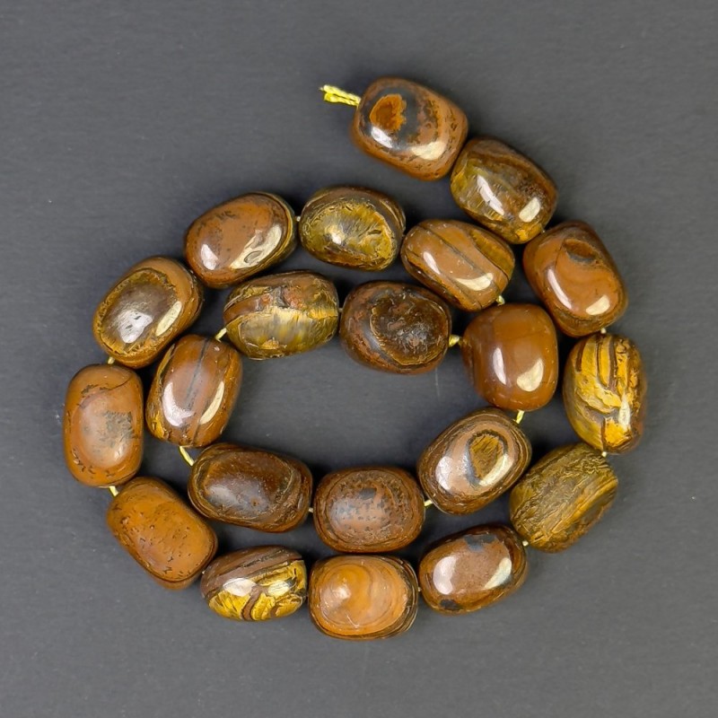 Tiger's Eye Tumbled Beads 18×13 mm ± on thread, length 38 cm+