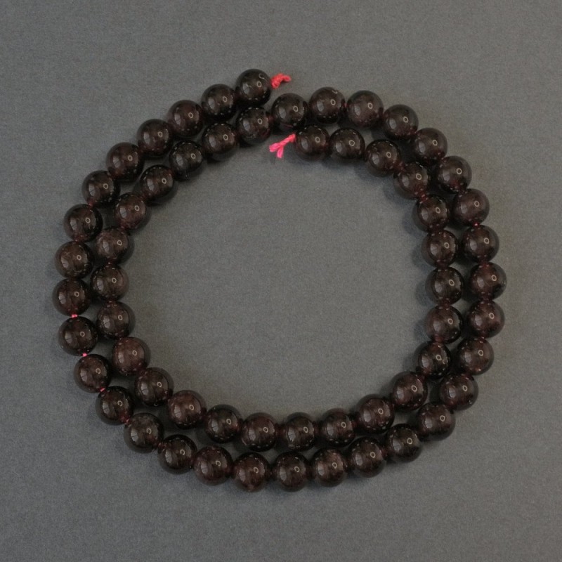 Garnet Beads, smooth ball 7mm+- on a string, length 42cm+