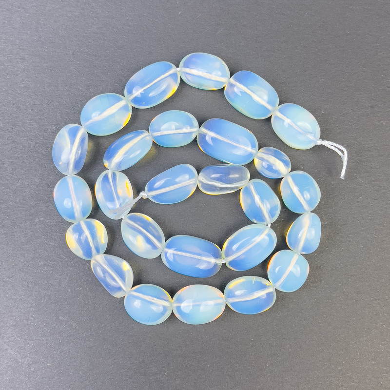 Moonstone Beads Cabochon 17x13mm+- on a thread, length 39cm+
