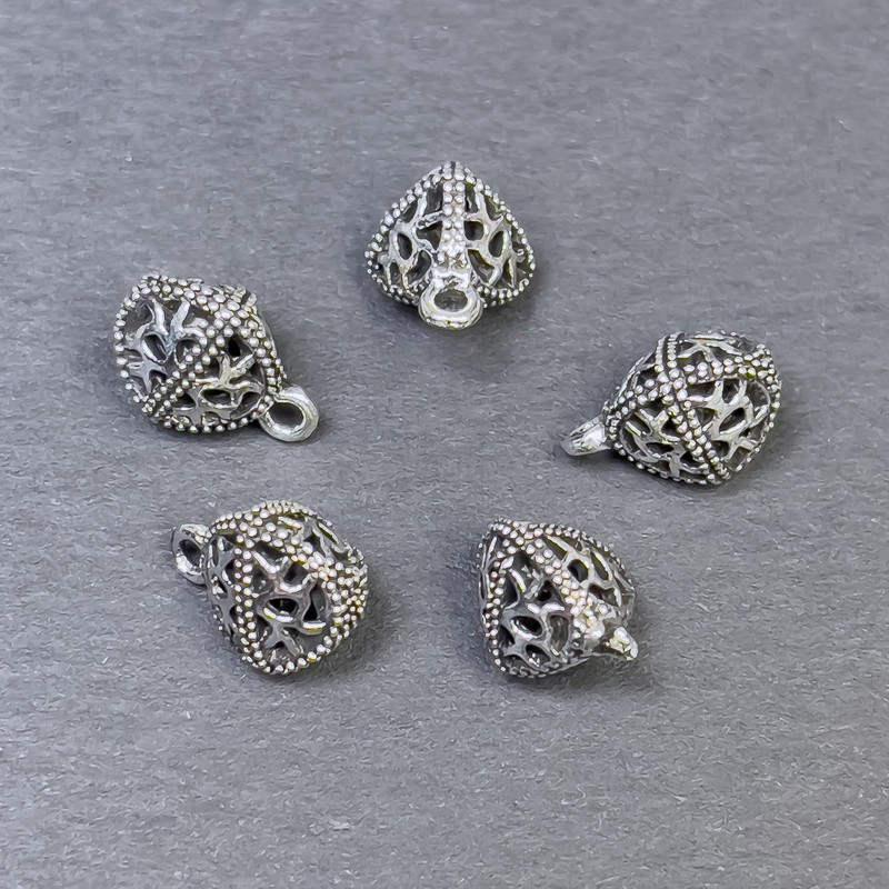 Three‑facet Pendant in Silver Colour, 8×11mm diameter, packaging 5 pcs