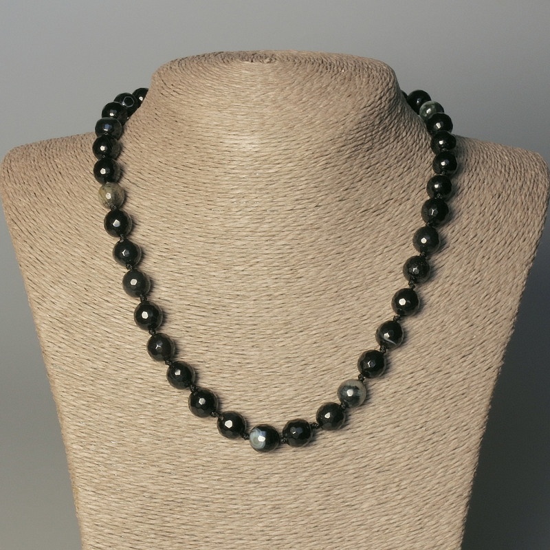 Agate Bead Necklace, faceted ball, 10mm diameter, approx. 50mm length with clasp