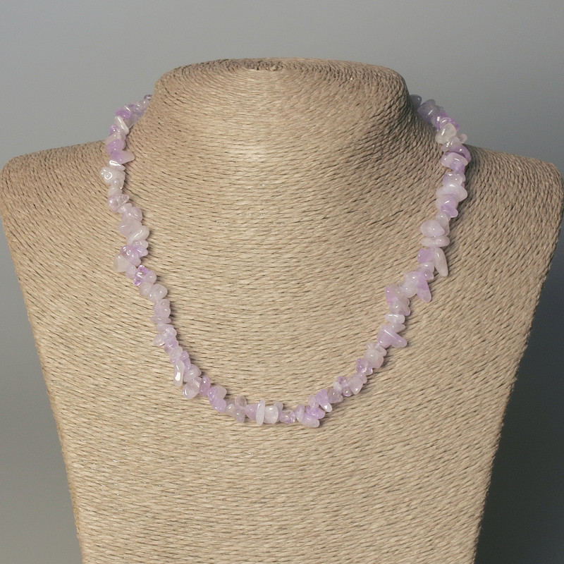 Amethyst chip necklace, diameter 7-11×3mm+-, length 45mm+-