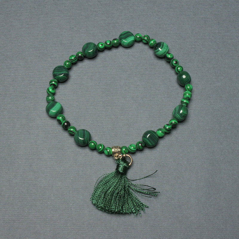 Malachite Coin Bracelet, 8mm diameter coins, smooth 4mm beads, stretch 18cm adjustable