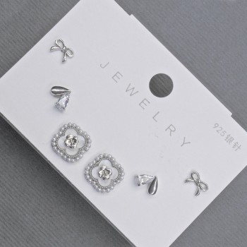Earrings, Studs, Clover, White Crystals, Silver-Tinish Metal, 10mm