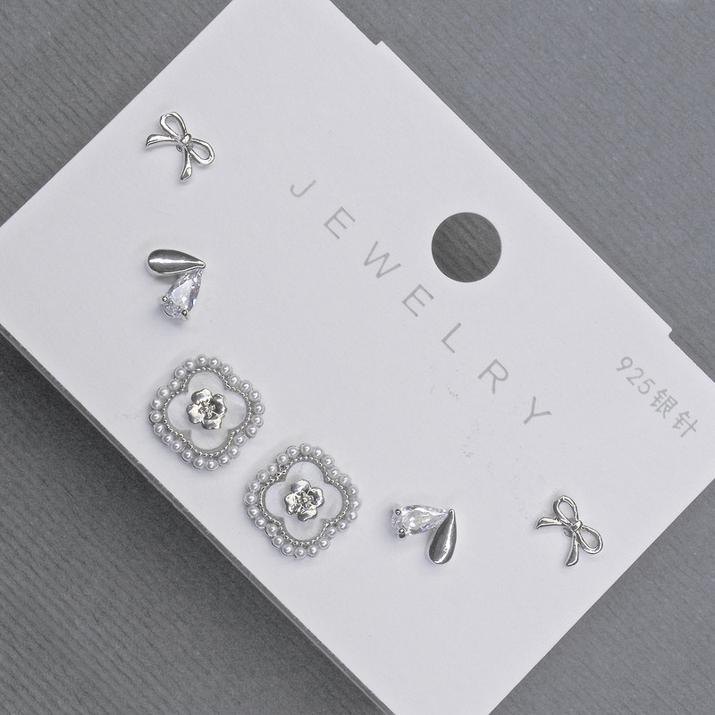 Earrings, Studs, Clover, White Crystals, Silver-Tinish Metal, 10mm