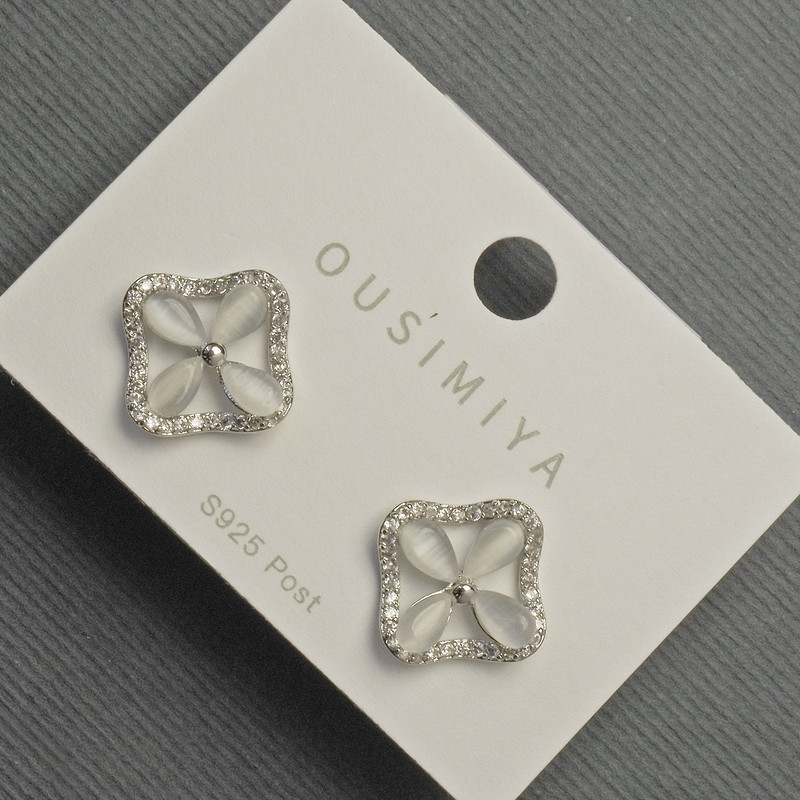 Clover Cat's Eye Stud Earrings 14mm+/- White Rhinestones Silver-Tone Metal