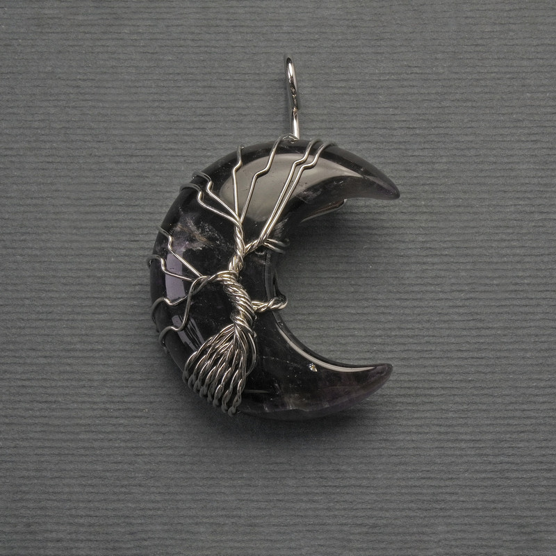 Pendant Moon Amethyst in silver-plated weave, diameter 35mm±, length 45mm±