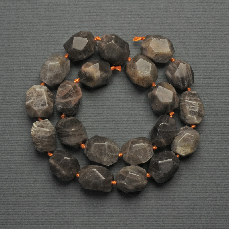 Sunstone Beads Hexagonal 17x13mm on Thread, 42cm Length