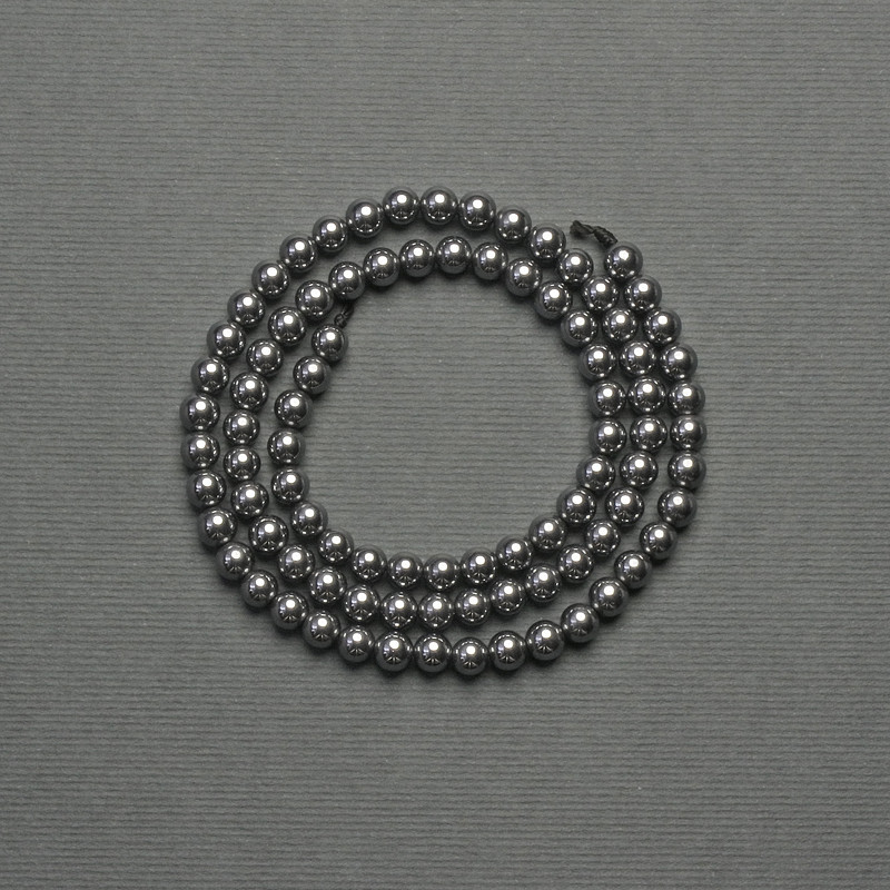 Terahertz Beads Round Ball 5mm, Dark Silver on Thread, 41cm+