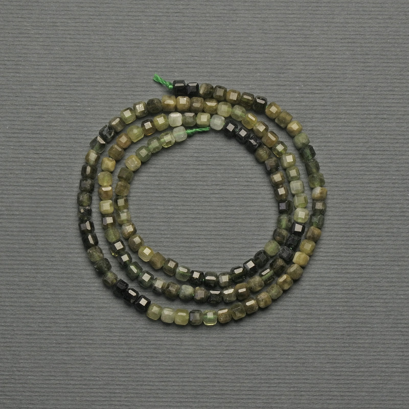 Grossular Green Garnet Beads faceted cube, diameter 3mm± on thread, length 40cm+