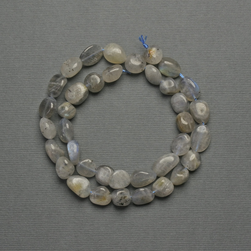 Labradorite Tumbled Beads, diameter 10-12×9mm ± on thread, length 40cm+