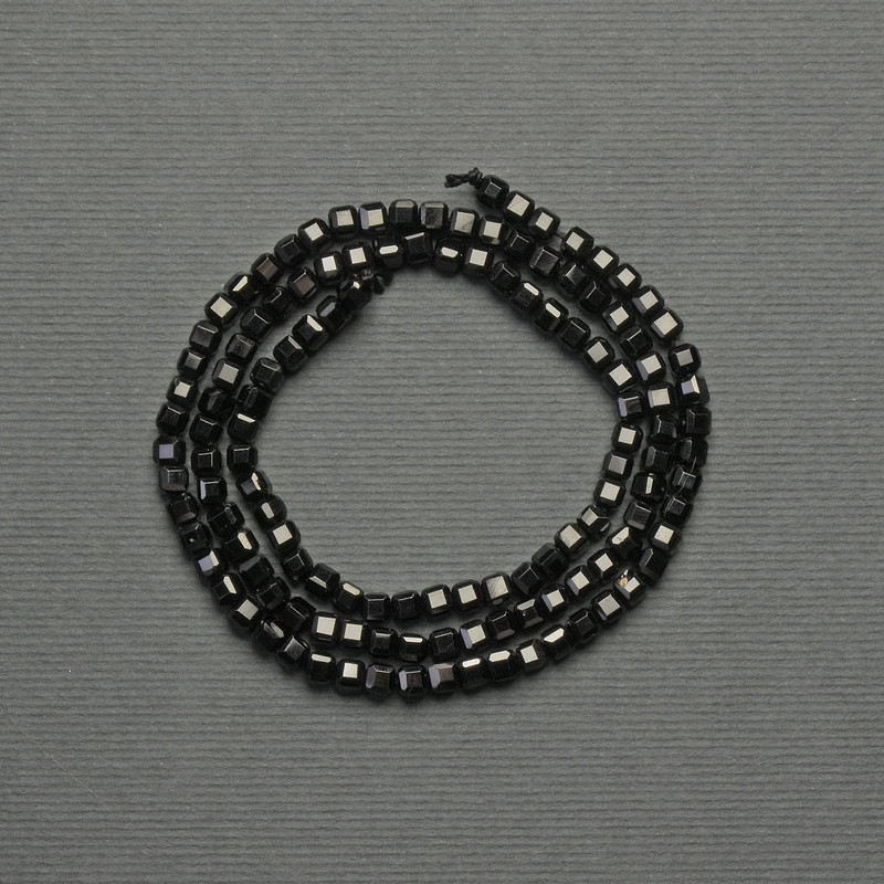 Tourmaline Beads, faceted cube 3mm+, on thread, length 40cm+