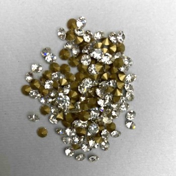 Rhinestones crystals colour white, diameter 3.2 (+ -) mm pack / 4g (+ -)