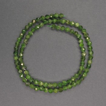 Chrome diopside Beads faceted round 4mm diameter, thread length 39cm ±