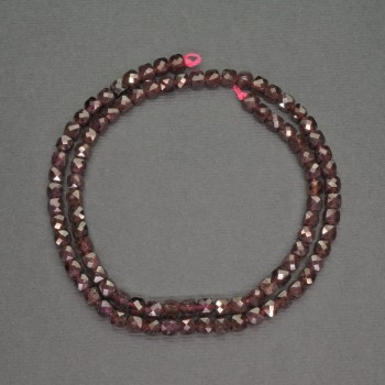 Beads Natural Stone Garnet Small Faceted Cube, Diameter 4mm+-, Length 39cm+