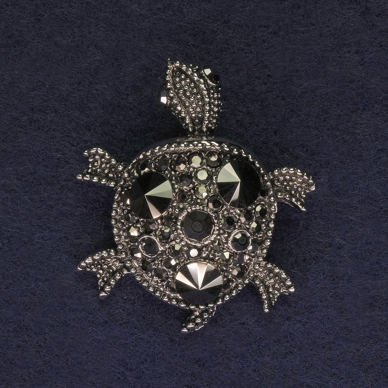 Turtle Brooch, dark silver colour, grey rhinestones, silver-tone metal, 36x31mm+