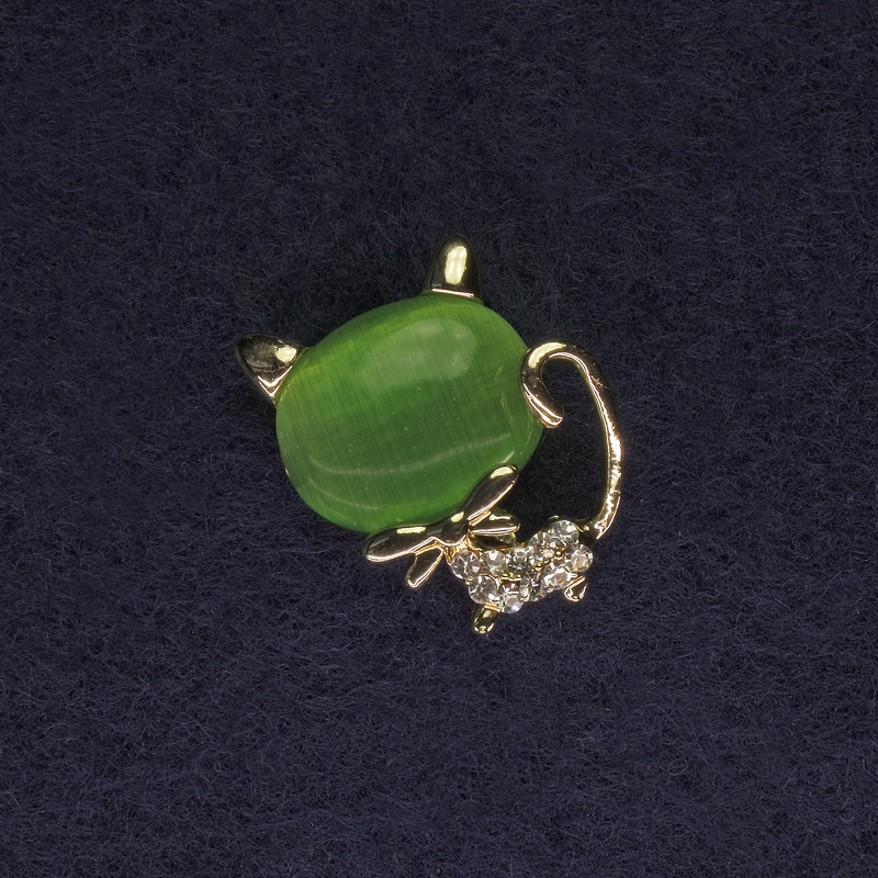 Cat Brooch Cat's Eye Green Colour White Rhinestones Gold-Tone Metal 18x16mm+