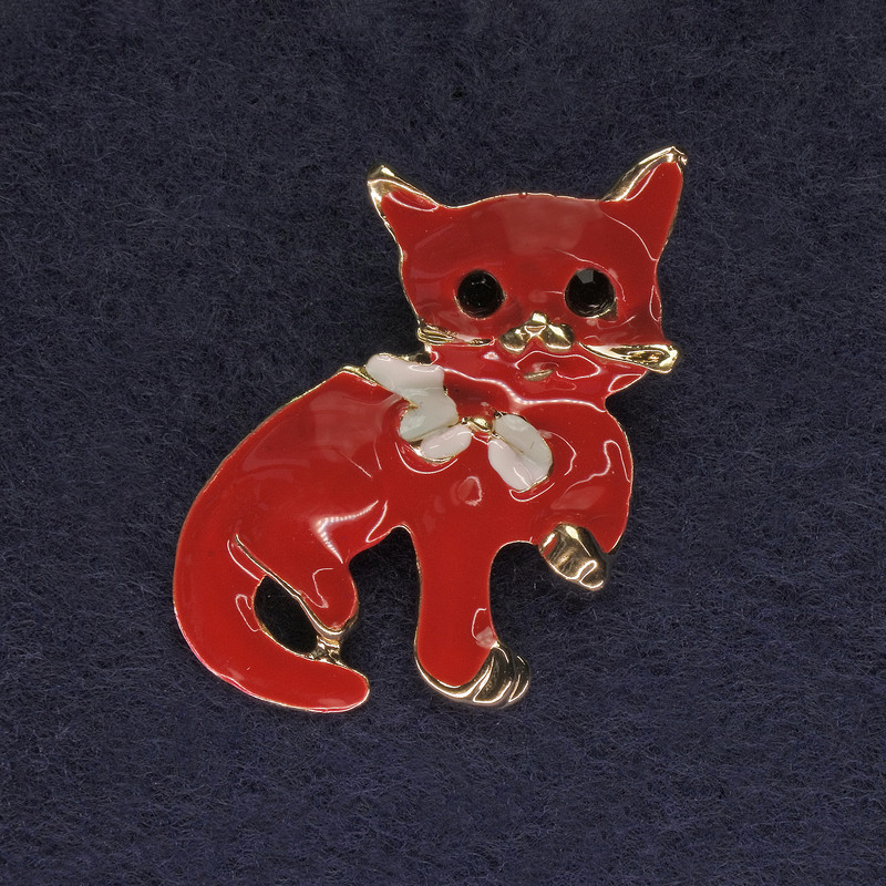 Cat Brooch, Red Enamel, Black Rhinestones, Gold-Tone Metal, 40x23mm+