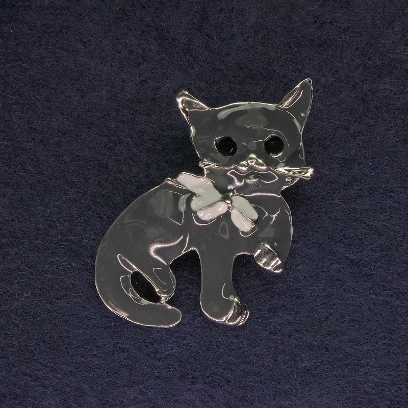 Cat Brooch, grey enamel colour, black rhinestones, silver-tone metal, 40x23mm+