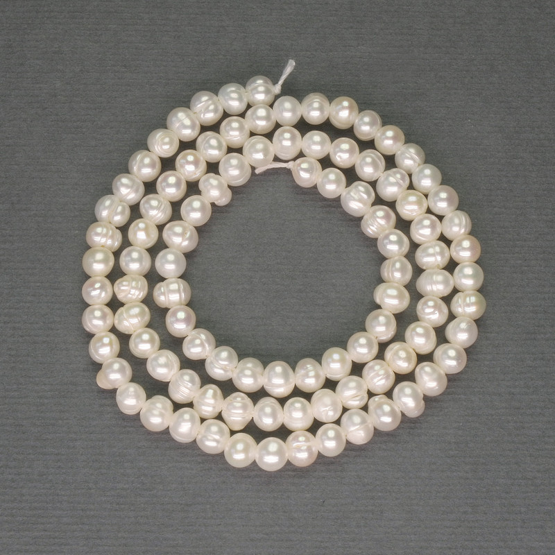 River White Pearls on Strand, diameter 4x4-5mm+/-, length 36cm+