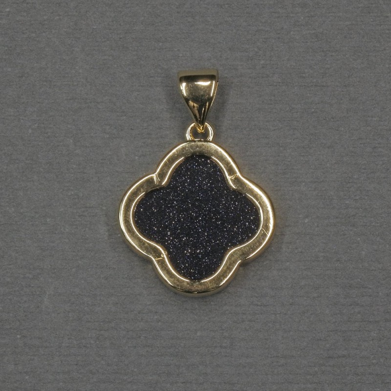Clover Pendant with Aventurine Inlay 16x18x4mm+/- Gold-Tone Metal