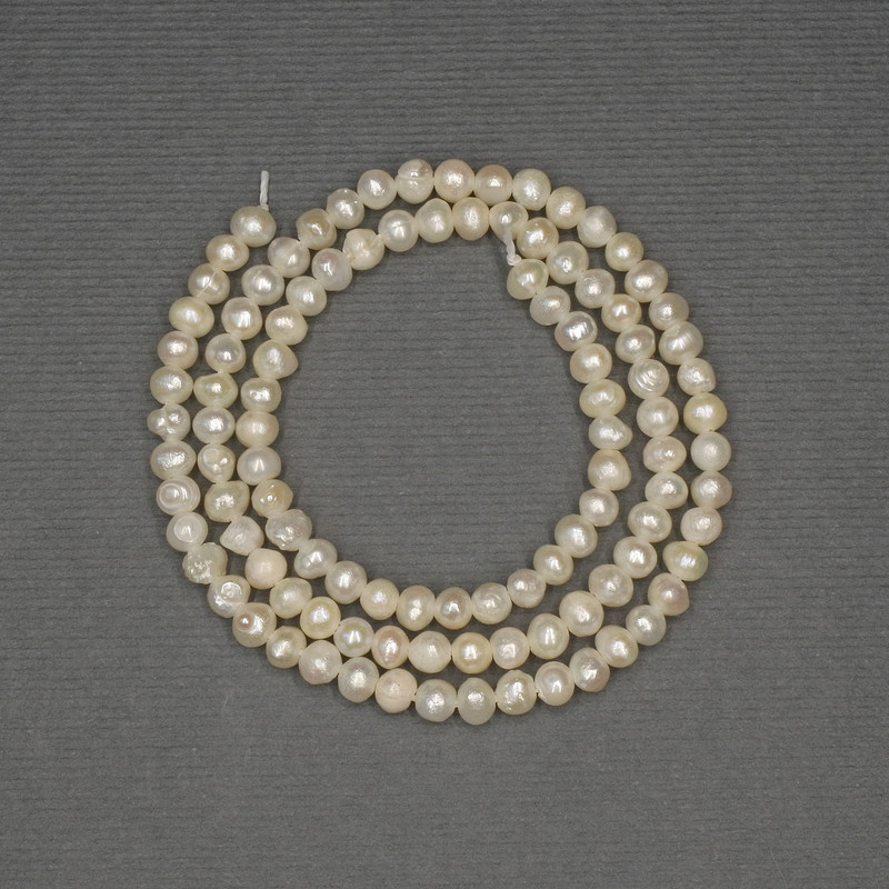 River White Oval Pearls on a Strand, Diameter 4x3mm+/-, Length 36cm+